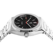 Enfold the power of black with our Black Dial Watches, one of the finest pieces from adventurous and refreshing Diver collection of Unisex Watches from Makydo.