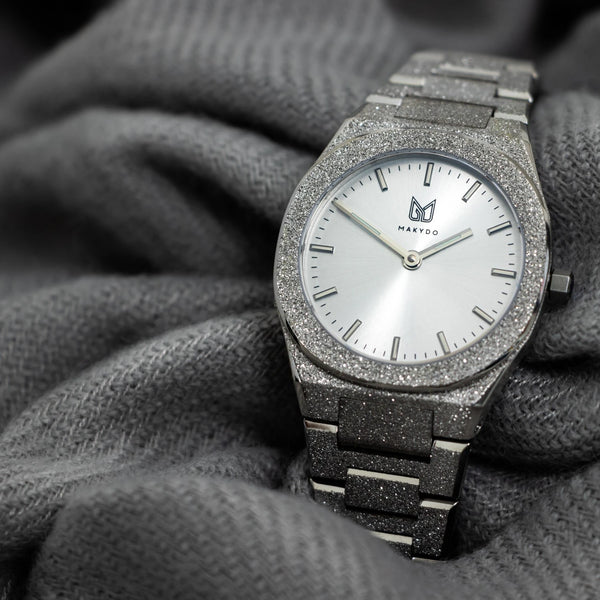Classic 33. Worn with intent, sized precisely